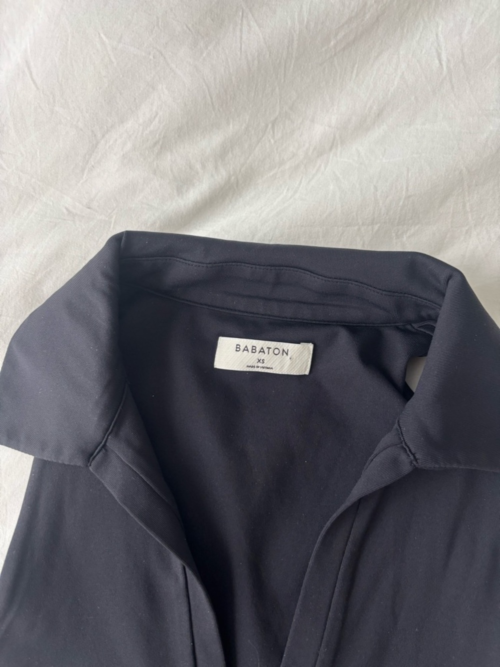 Babaton Aritzia Black Sleeveless V-Neck Top XS - Picture 2 of 4